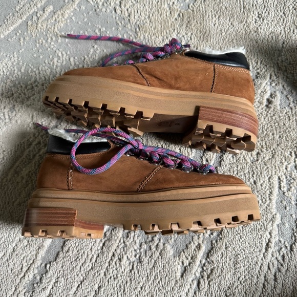 SCHUTZ Lucille tan camel Suede & shearling Bootie work boots chunky heel 6.5 NEW - Picture 5 of 12